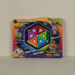 Magformers Rainbow Set 30-Piece 18 Squares 12 Triangles 3D Structures Sealed